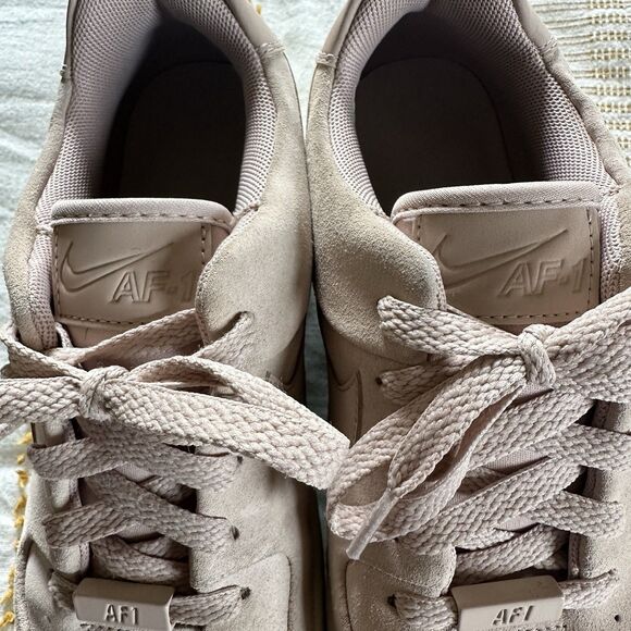 Nike Air Force 1 Women’s AF1 Sage Low Particle Beige/Phantom Platform Size 8.5 - Picture 9 of 14